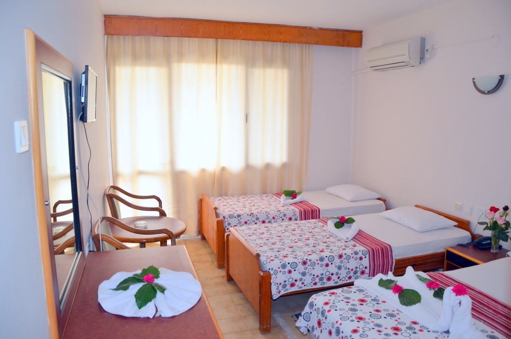 Dilek Hotel Menderes Bagian luar foto